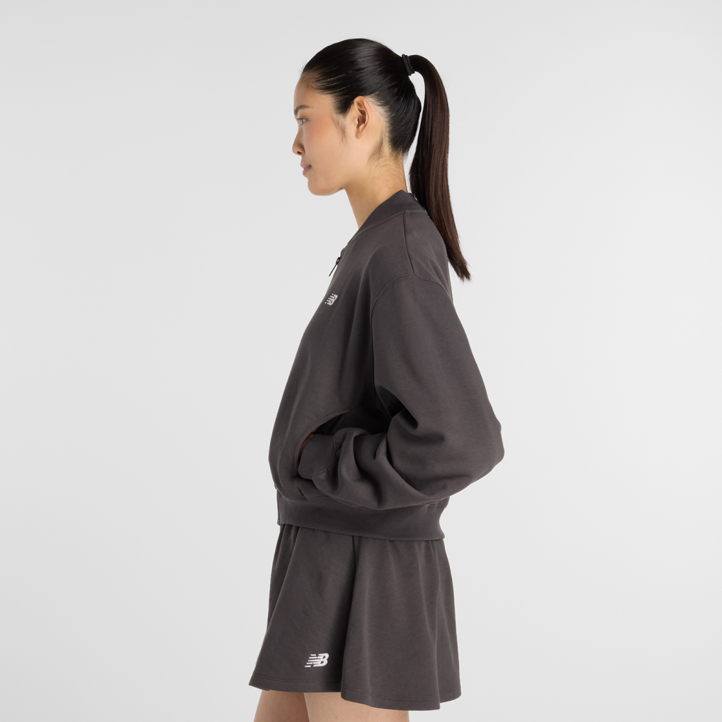 New Balance W French Terry Bomber in SCHWARZ