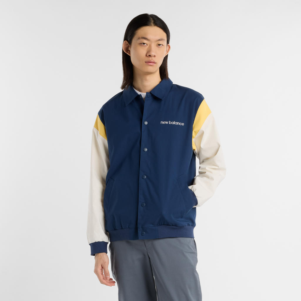 New Balance Athletics Varsity Jacket in BLAU