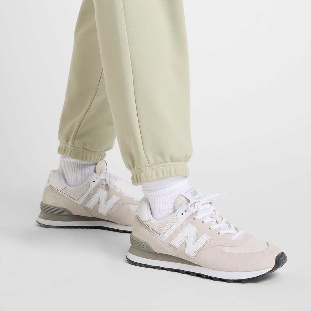 New Balance W Sport Essentials French Terry Jogger in GRÜN