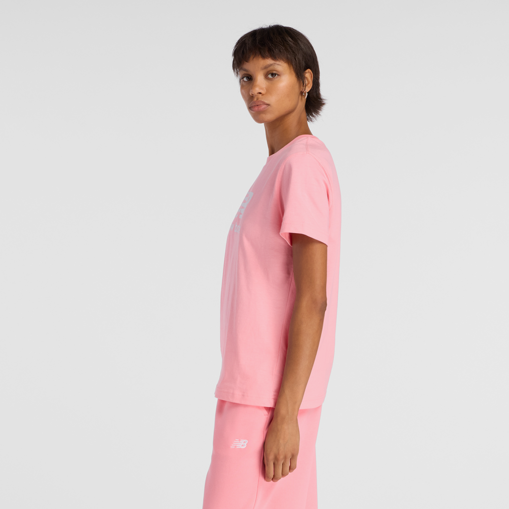 New Balance W Sport Essentials Jersey Logo T-Shirt in PINK