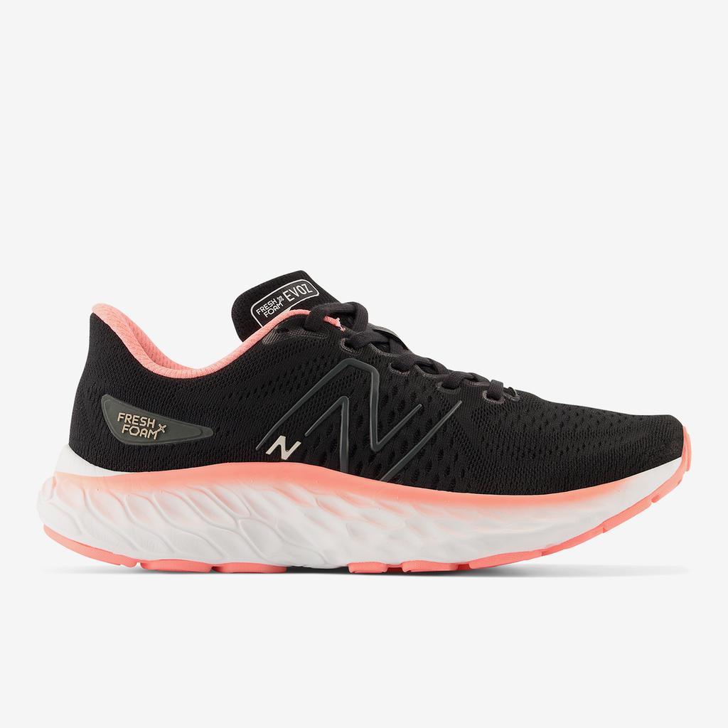 New Balance W Evoz v3 Laufschuhe in SCHWARZ