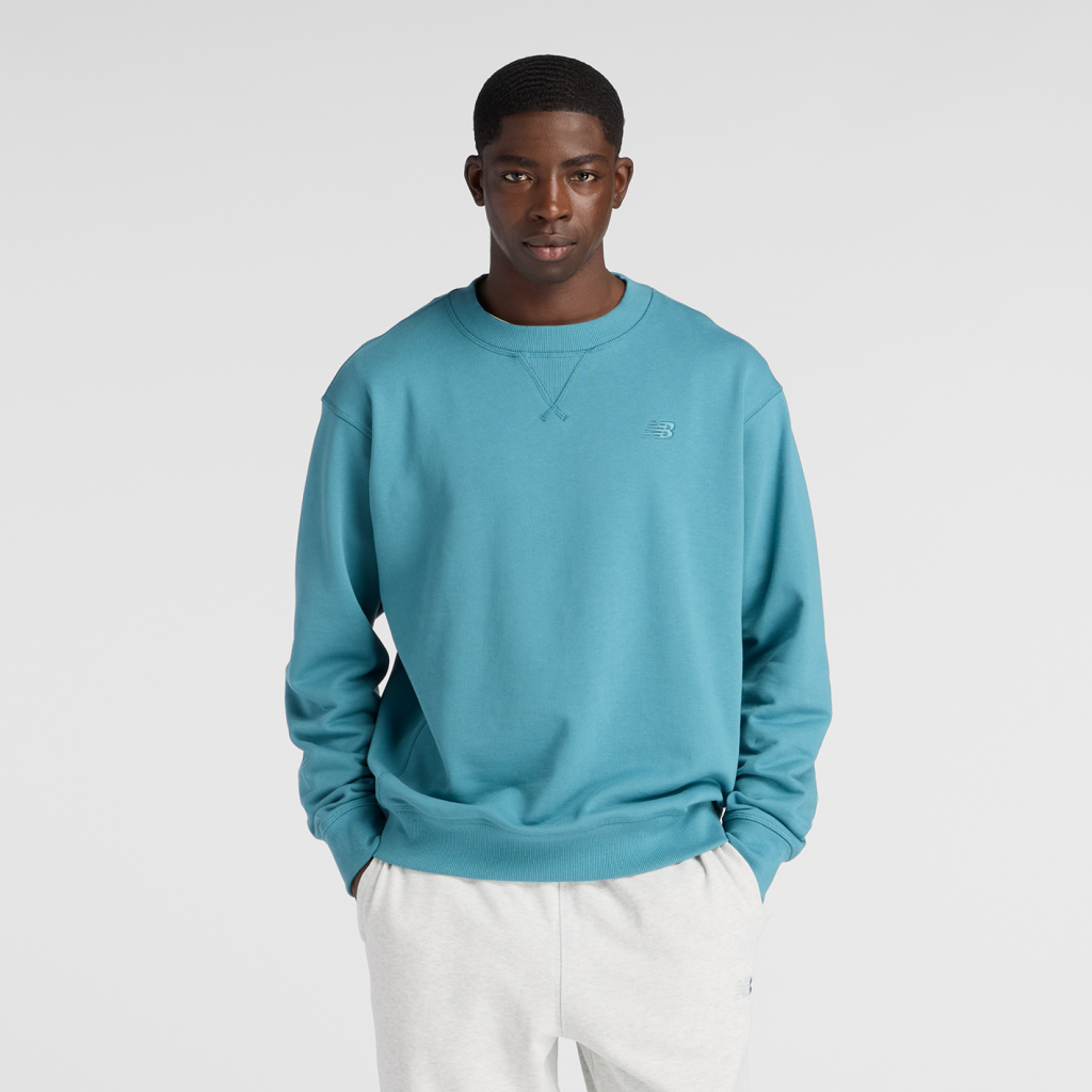 New Balance NB Athletics French Terry Crew in BLAU