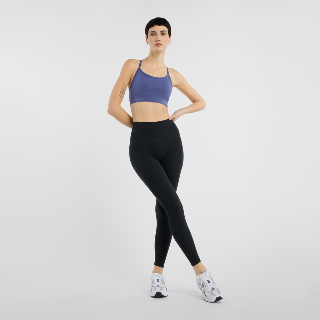 New Balance W NB Essential Yoga Bra in BLAU