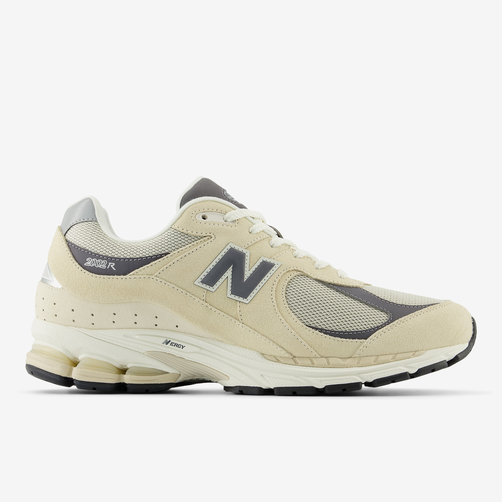 New Balance M 2002R Seasonal Freizeitschuhe in BEIGE