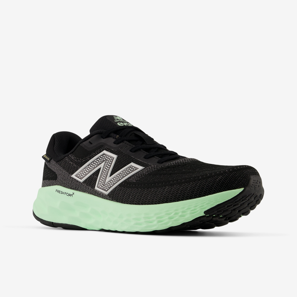 New Balance MEVOZGB4 Fresh Foam X Evoz v4 Laufschuhe in SCHWARZ