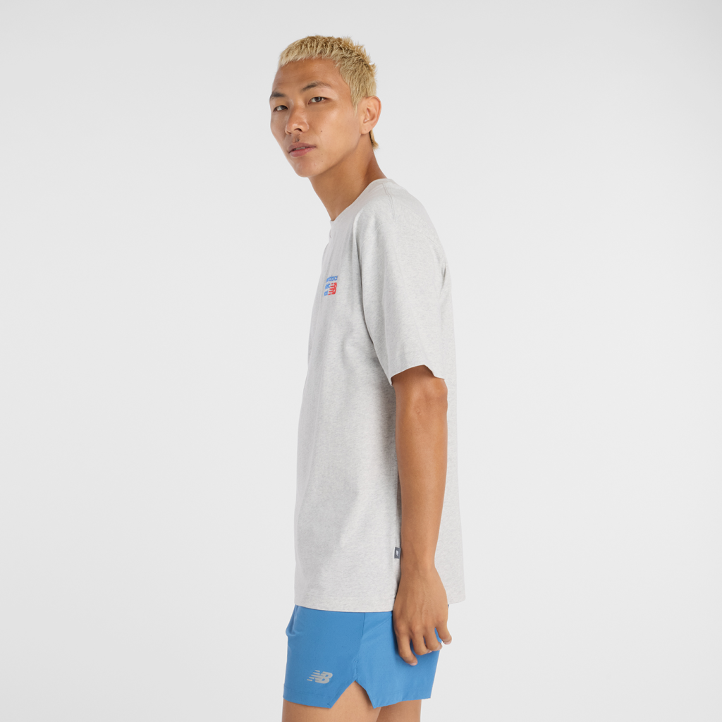 New Balance Athletics Premium Logo T-Shirt in GRAU