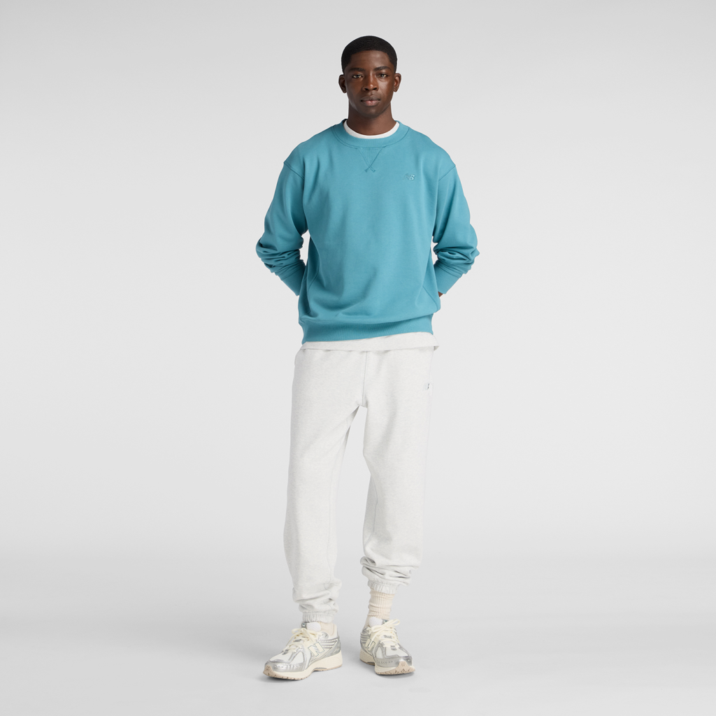 New Balance NB Athletics French Terry Crew in BLAU