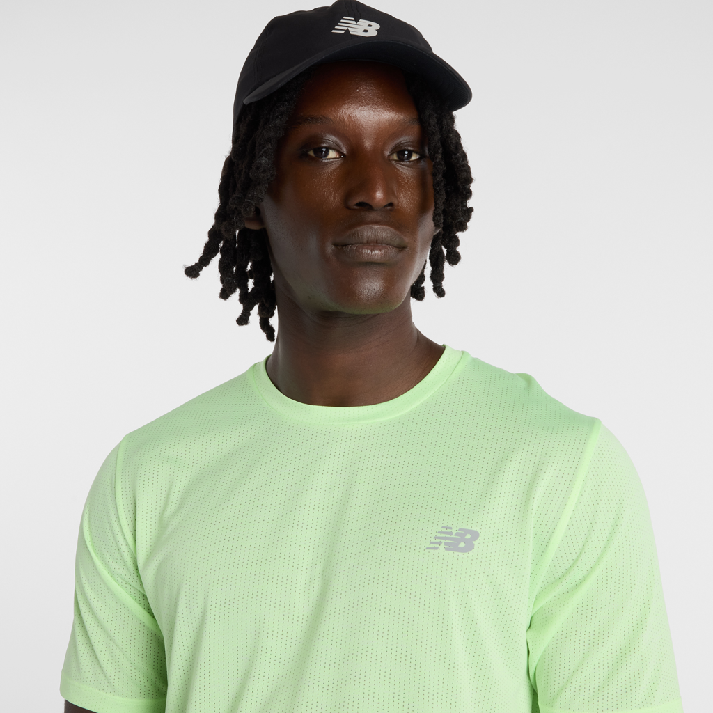 New Balance NB Athletics Run T-Shirt in GRÜN