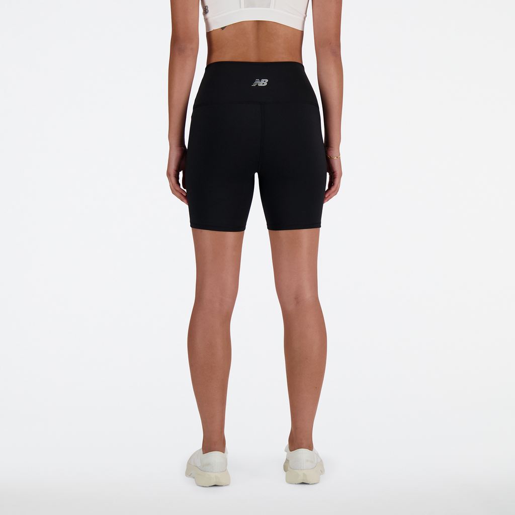 W New Balance Harmony 6 Inch Bike Short black model_bild_back_brandshop