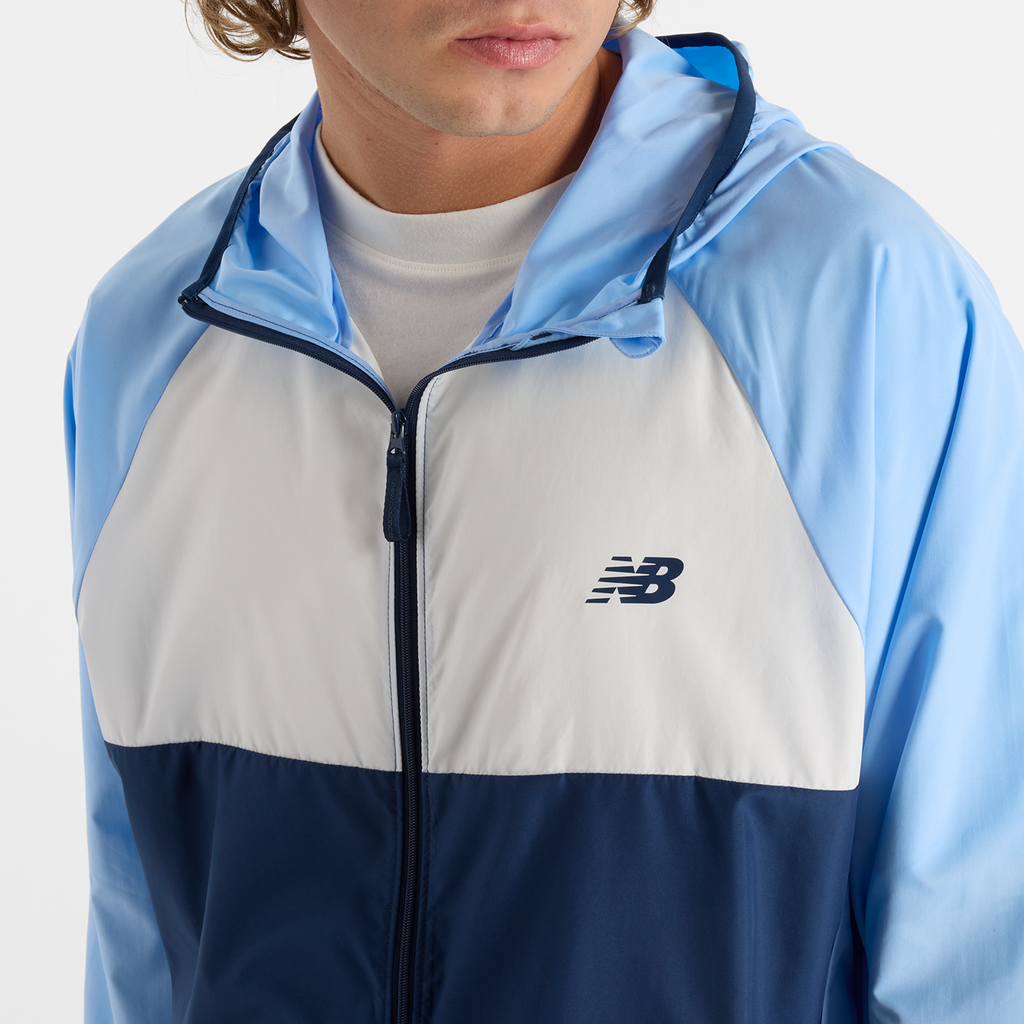 New Balance Athletics Packable Jacket in BLAU