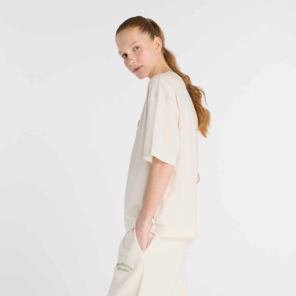 New Balance W Linear Heritage Oversized T-Shirt in GRAU