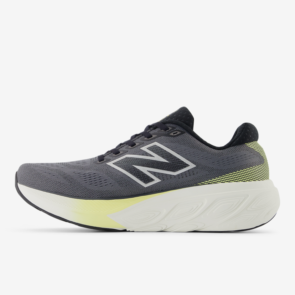New Balance M 880 v15 Laufschuhe in SCHWARZ