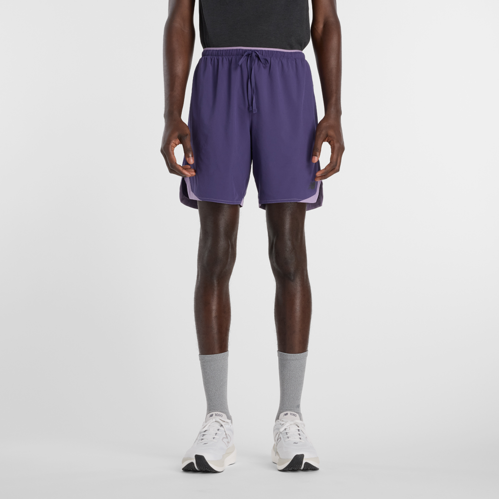 New Balance Run Essentials Short 7" in VIOLETT