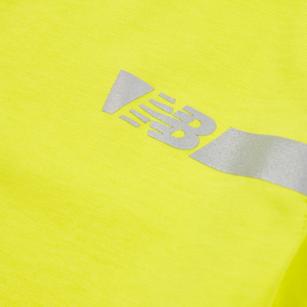 B NB Reflective Flying NB Tee firefly detail_bild1_brandshop