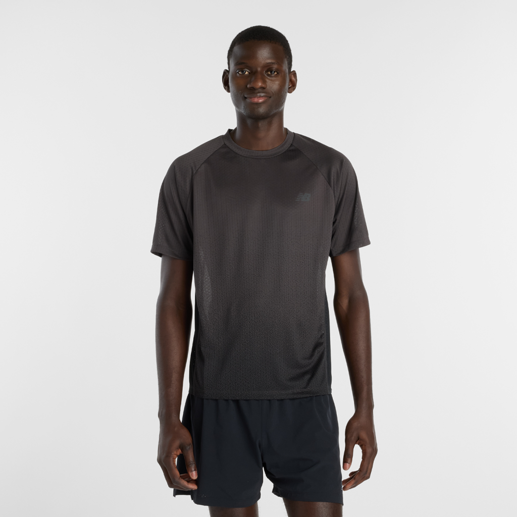 New Balance Viz-Tech Run T-Shirt in SCHWARZ