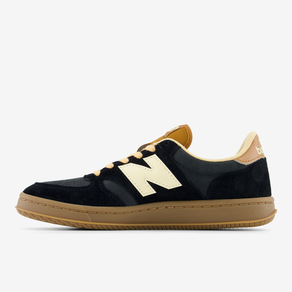 New Balance U T500 Autumn Moon Freizeitschuhe in SCHWARZ