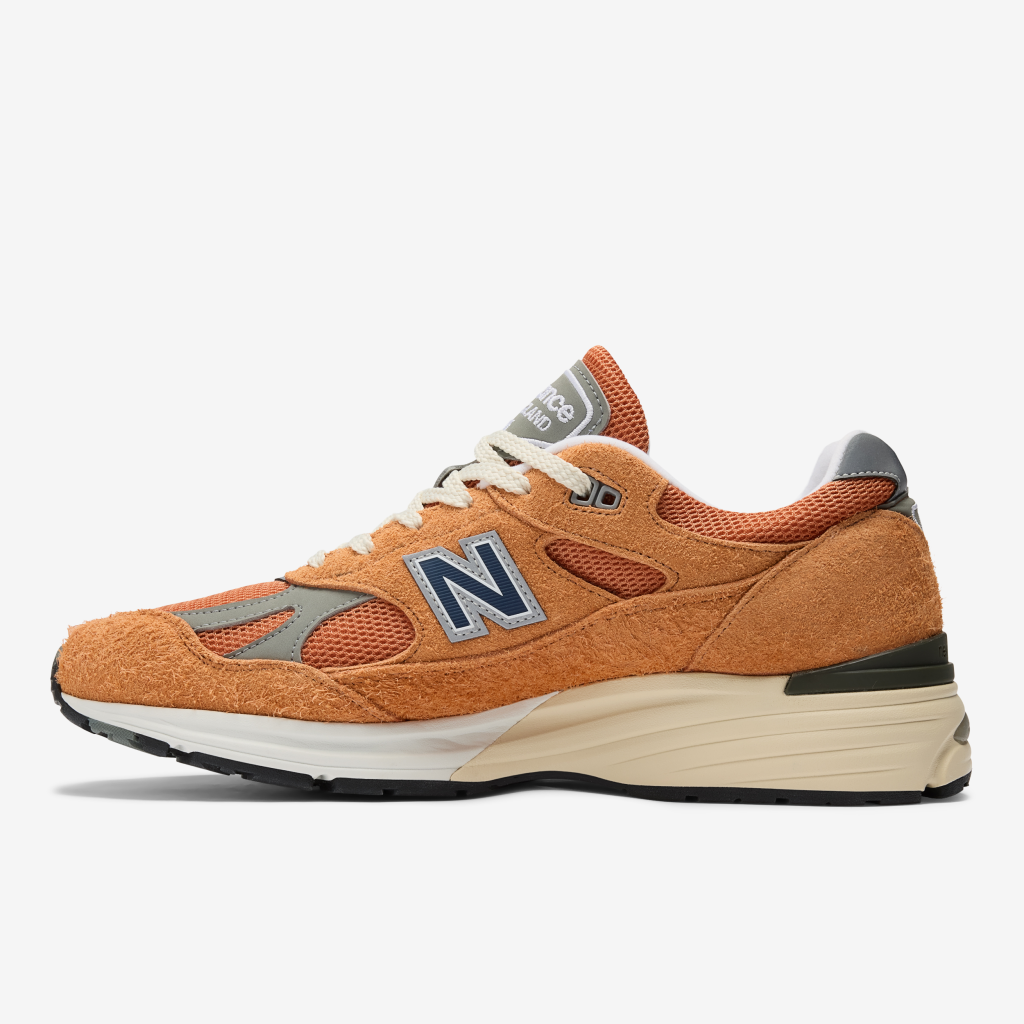 New Balance M 991v2 Made in UK Grounded Pastels Freizeitschuhe in ORANGE