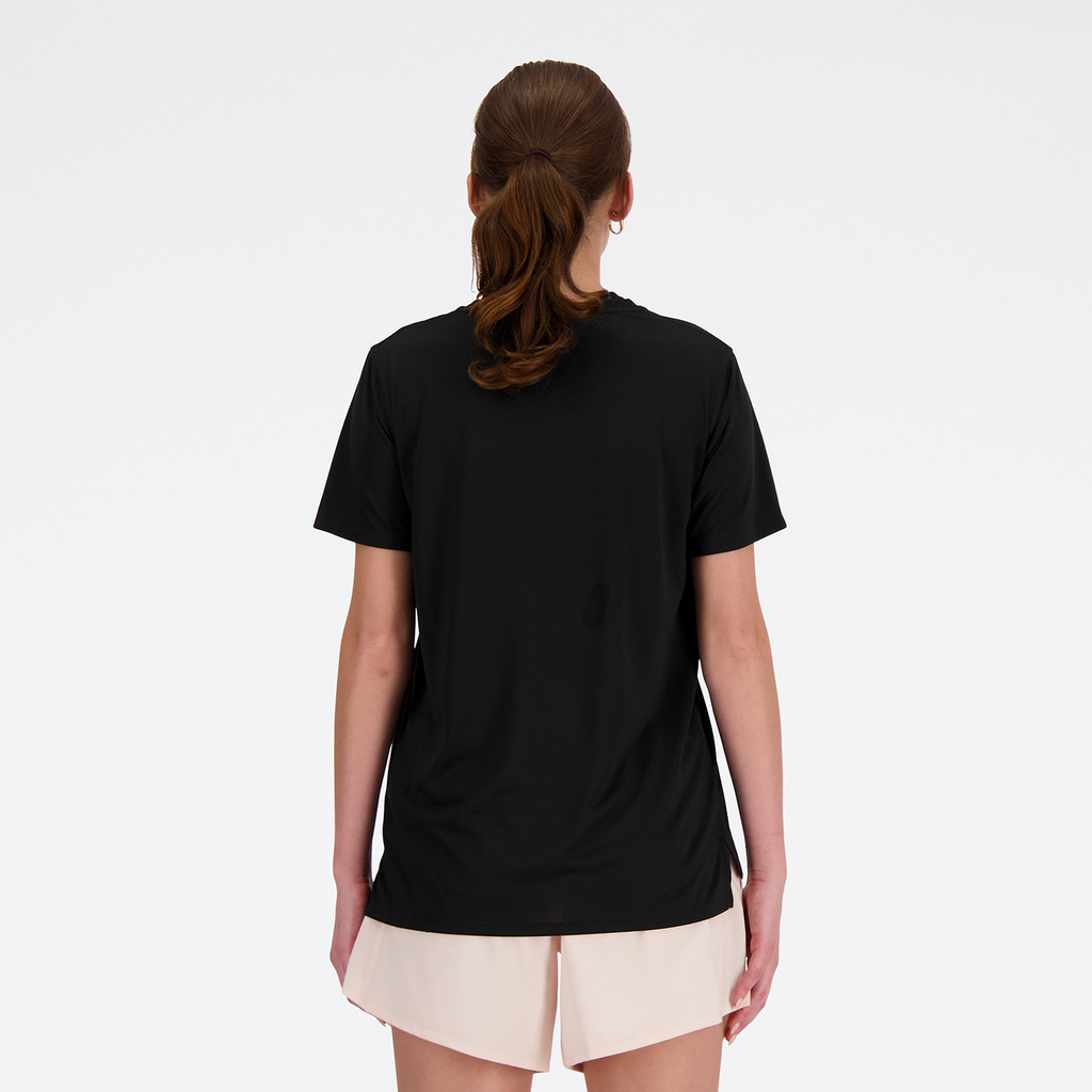 W New Balance Short Sleeve black model_bild_back_brandshop