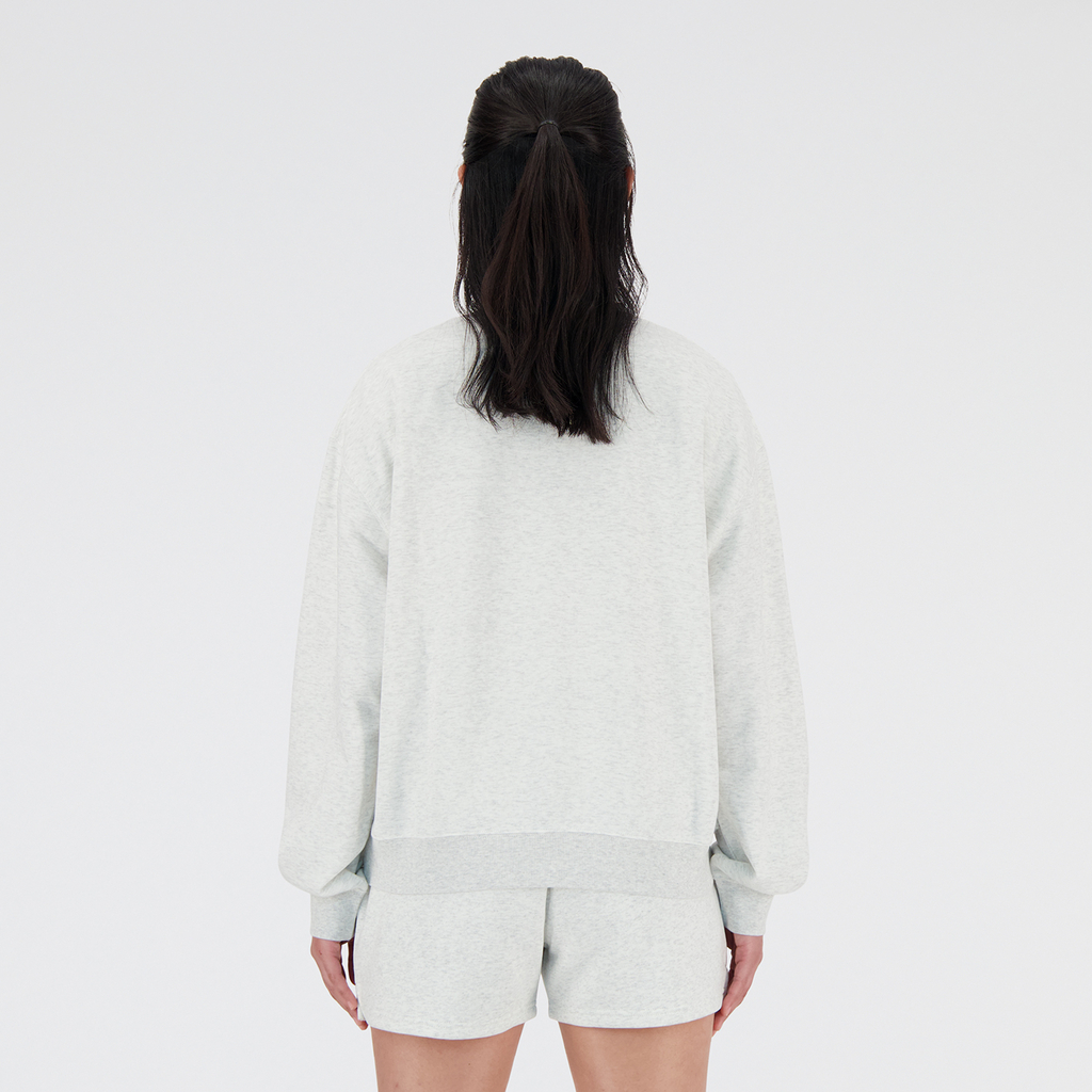 W Sport Essentials French Terry Small Logo Crew ash heather model_bild_back_brandshop