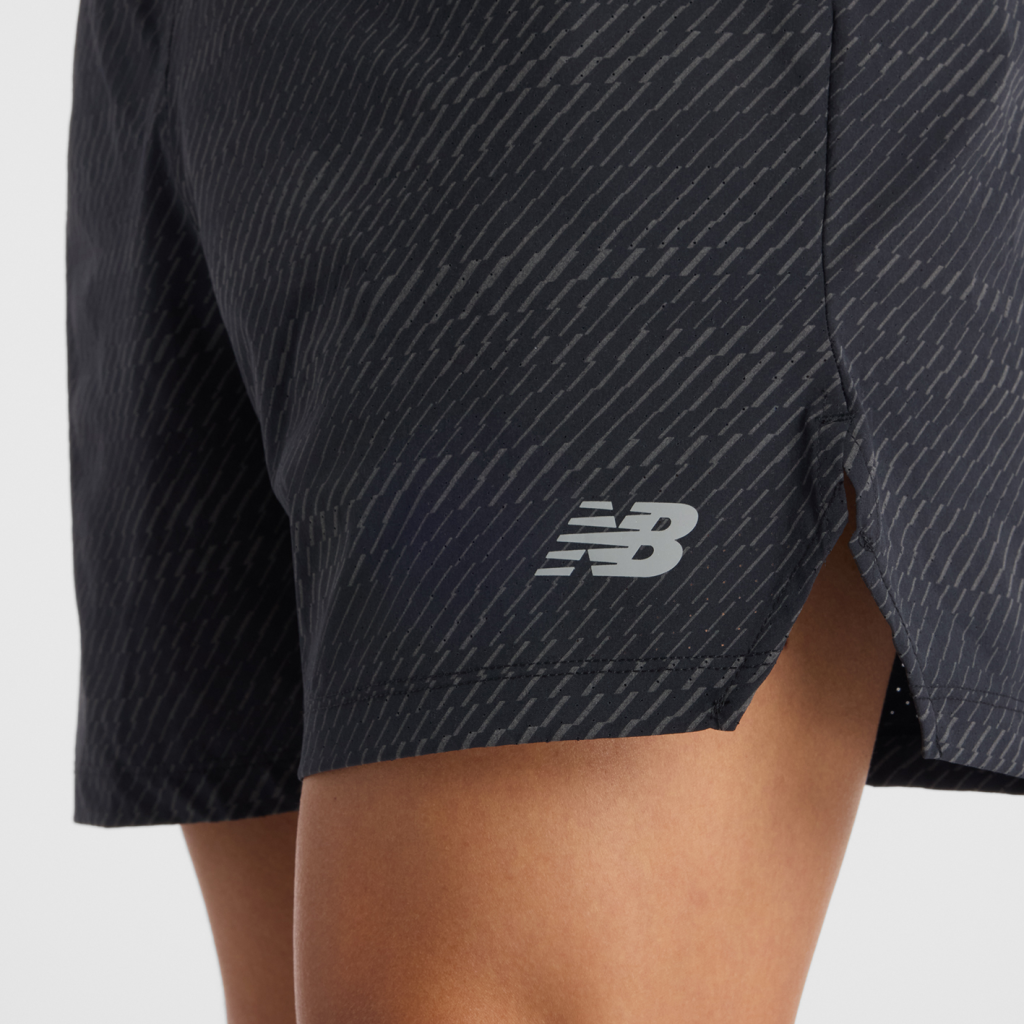 New Balance RC Reflective Short 5" in SCHWARZ