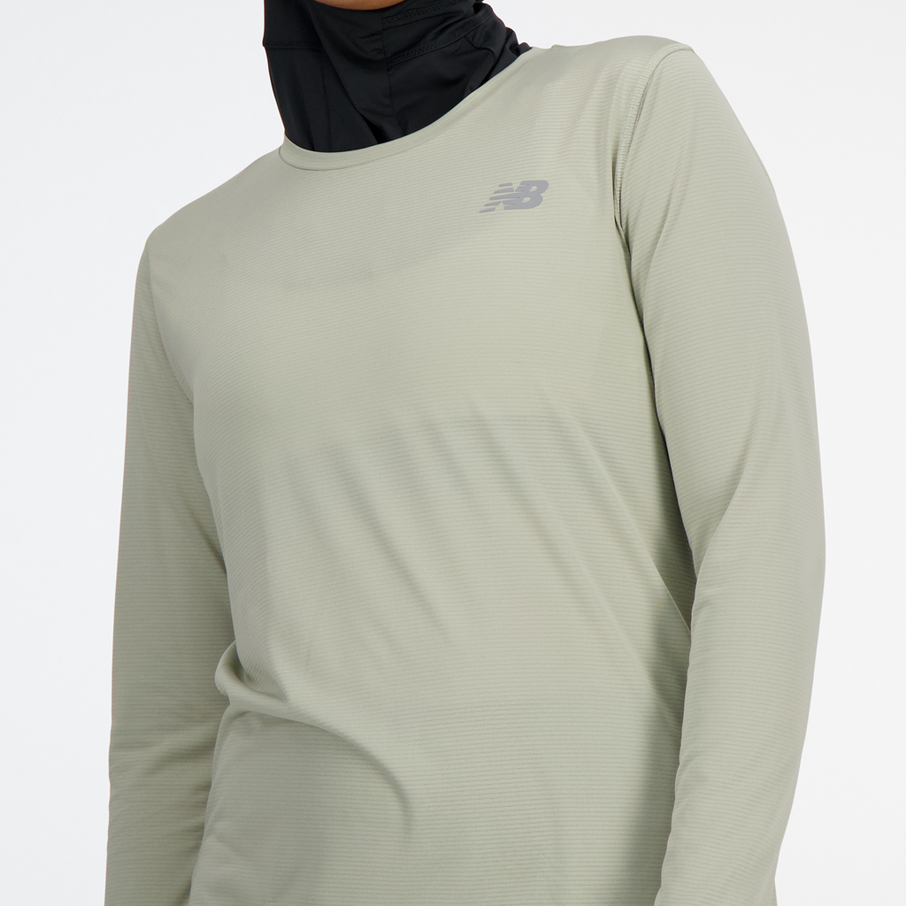 New Balance W Sport Essentials Long Sleeve in GRÜN