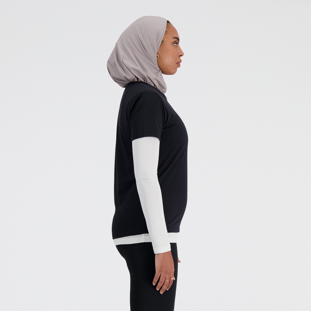 New Balance W Sport Essentials Heathertech T-Shirt in SCHWARZ