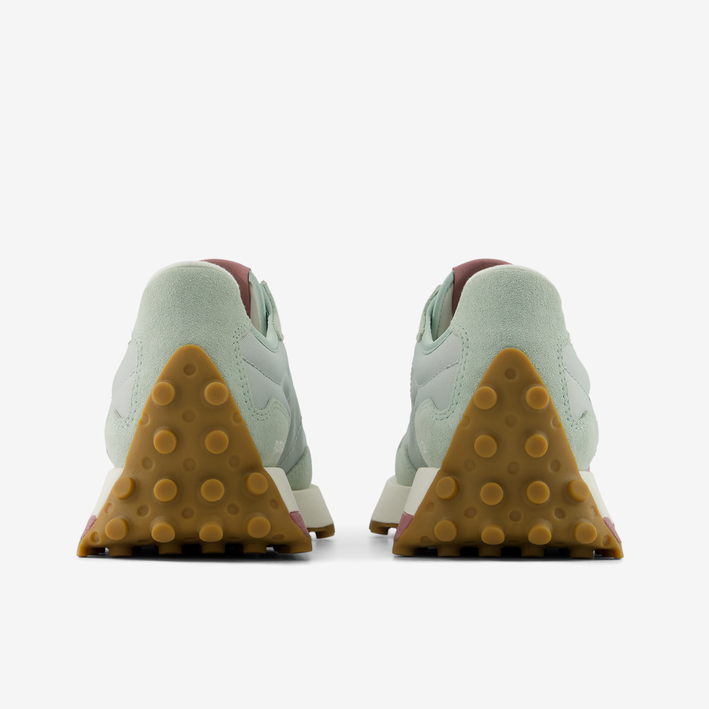 New Balance W 327 Grape Freizeitschuhe in GRAU