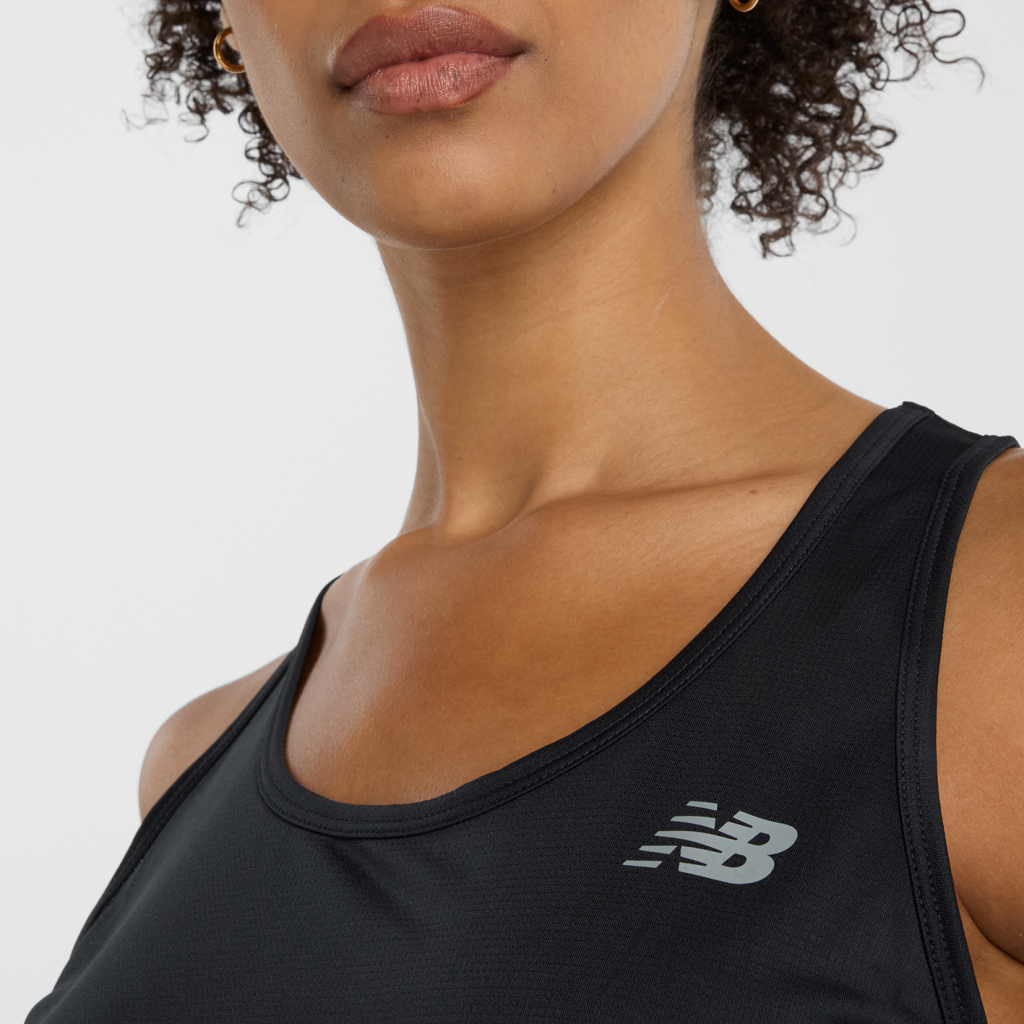 New Balance W Sport Core Tank in SCHWARZ