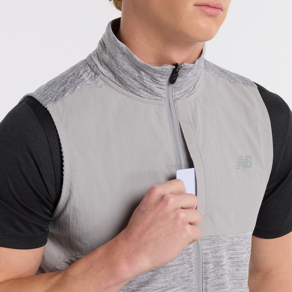 New Balance Heat Grid Vest in GRAU