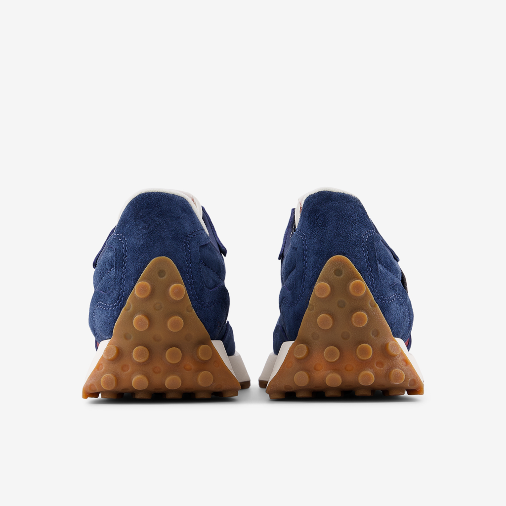 New Balance U 327 Fearlessly Premium Freizeitschuhe in BLAU