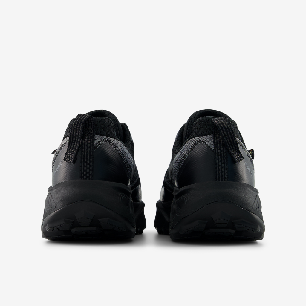 New Balance W Hierro GTX v9 Trailrunningschuhe in SCHWARZ