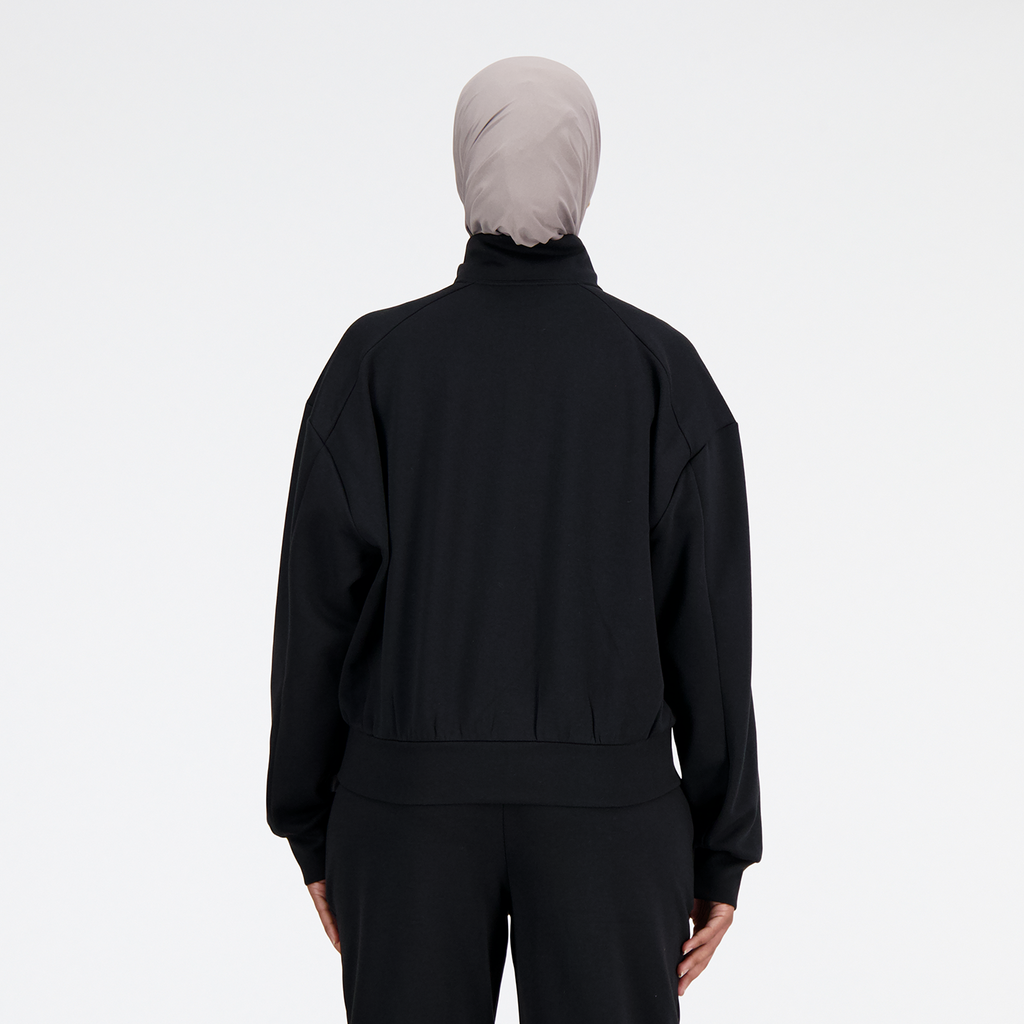 W Triple Knit Spacer Pullover black model_bild_back_brandshop