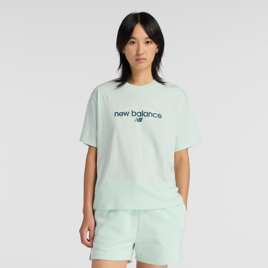 New Balance W Sport Relaxed Graphic T-Shirt in GRÜN