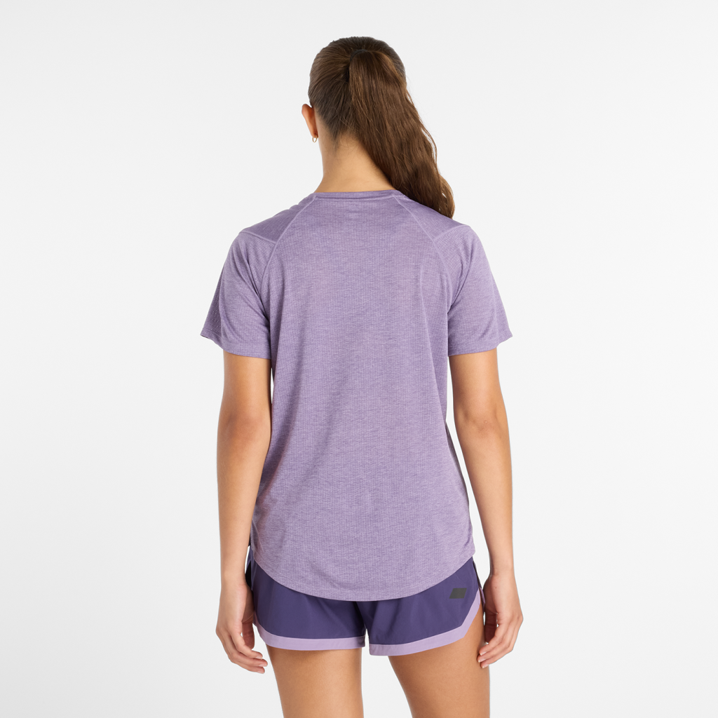 New Balance W NB Athletics Short Sleeve in VIOLETT