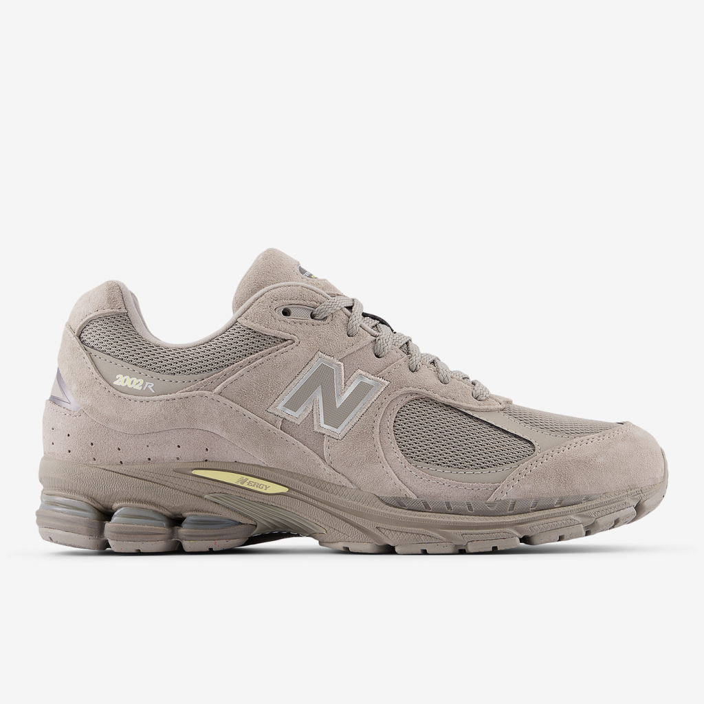 New Balance M 2002 Fall Essentials Freizeitschuhe in BEIGE