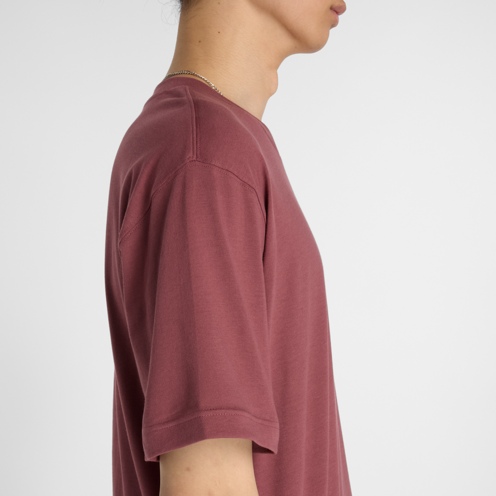 New Balance Sport Essentials Small Logo T-Shirt in ROT