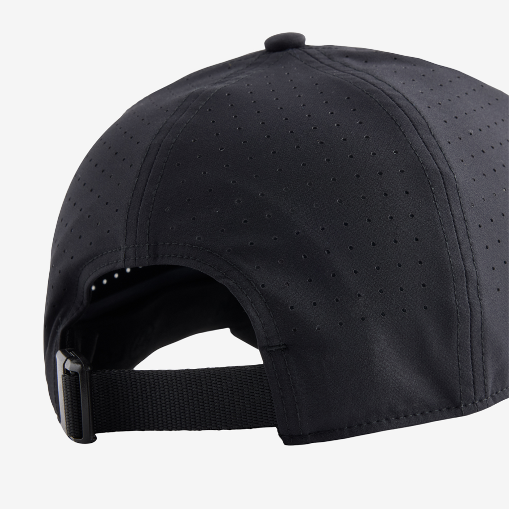 New Balance '47 Clean Up Ultimate Run Hat in SCHWARZ