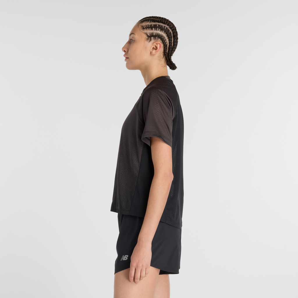 New Balance W Viz-Tech Run T-Shirt in SCHWARZ