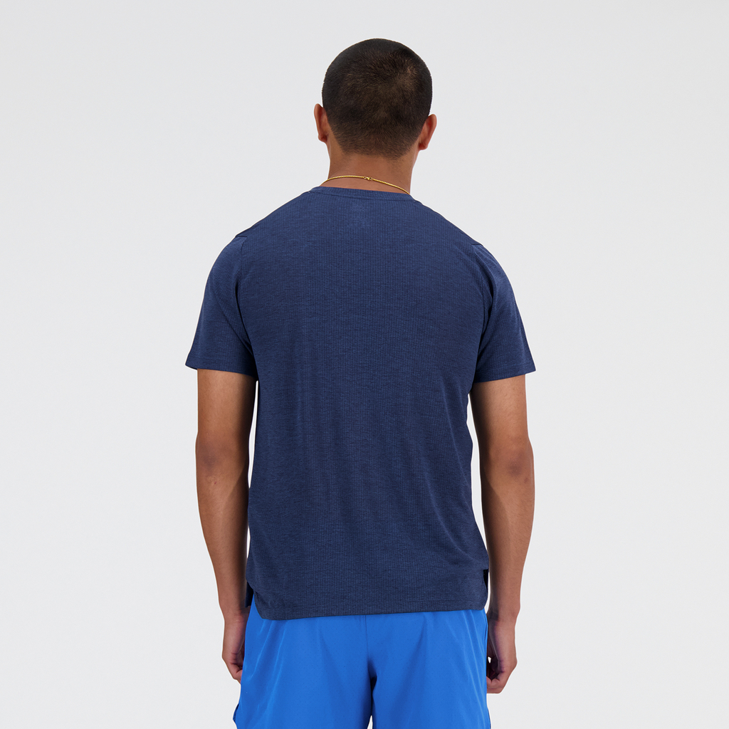 NB Athletics Run T-Shirt nb navy heather model_bild_back_brandshop