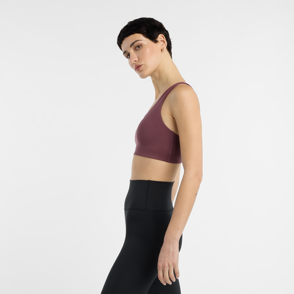 New Balance W NB Define Train Bra in VIOLETT