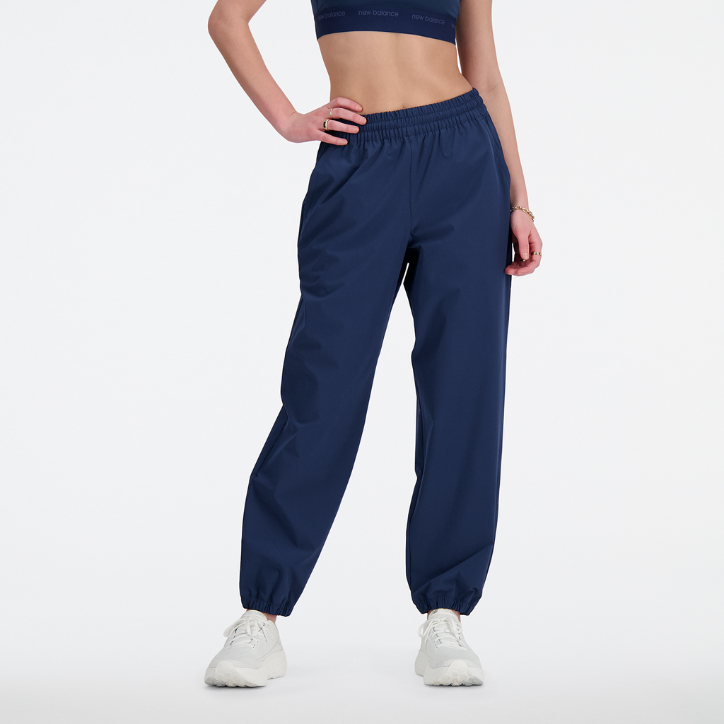 New Balance W NB Athletics Stretch Woven Jogger in BLAU