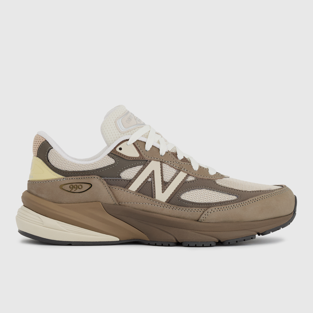 New Balance U 990 v6 Made in USA in BEIGE