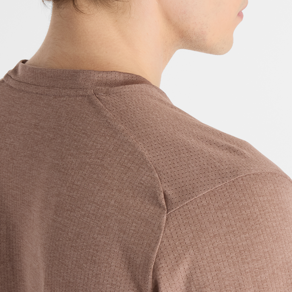 New Balance NB Athletics Run T-Shirt in BRAUN