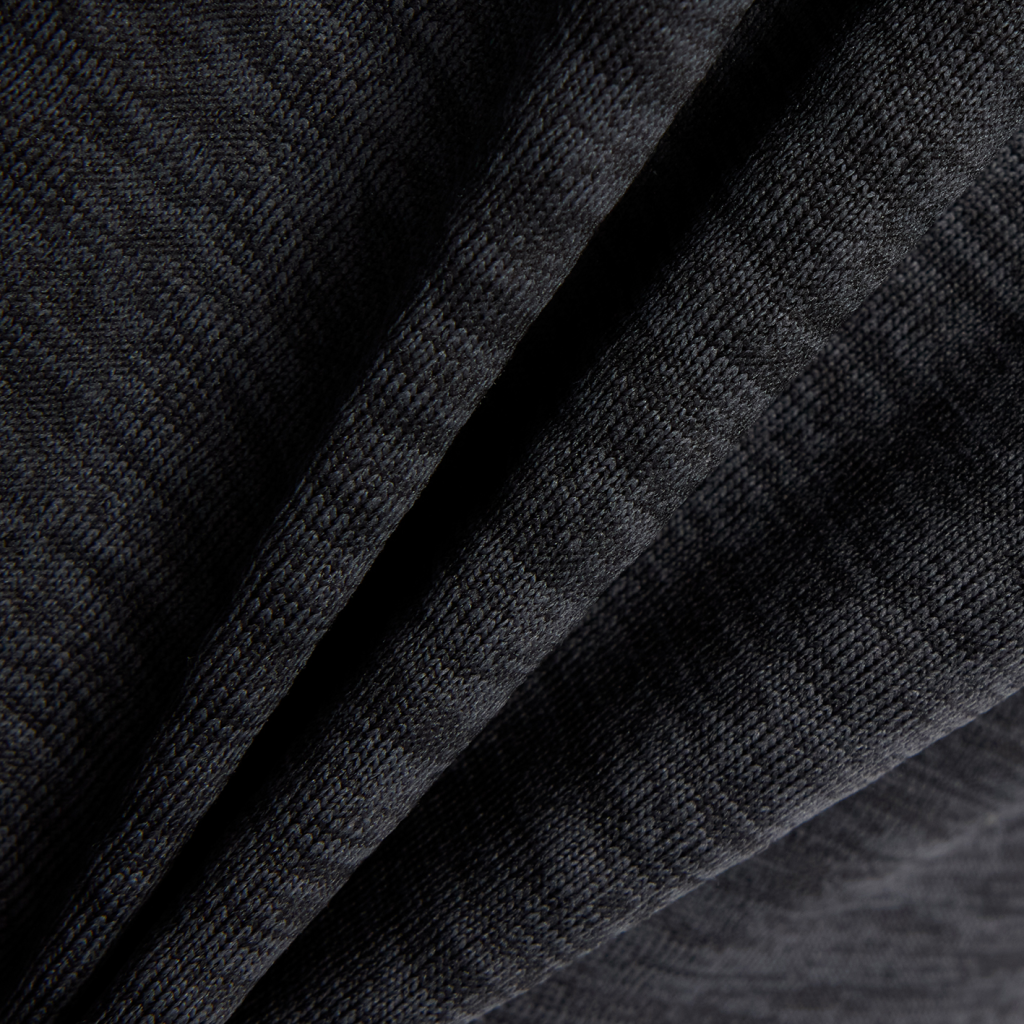 New Balance Heat Grid Balaclava Hoodie in SCHWARZ