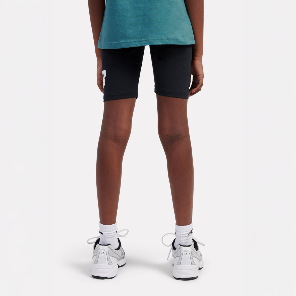 New Balance G Stacked Logo Cycle Short in SCHWARZ