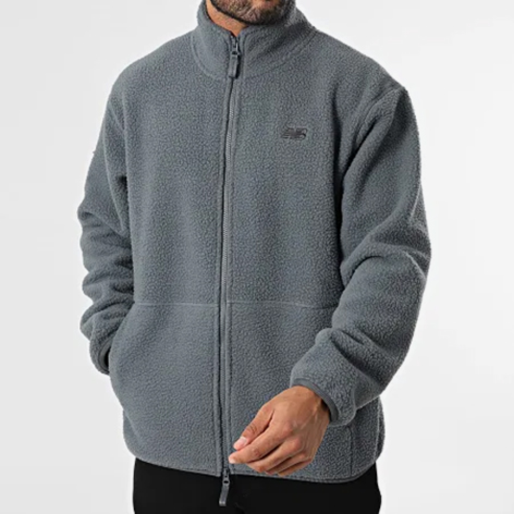 New Balance High Pile Jacket in GRAU