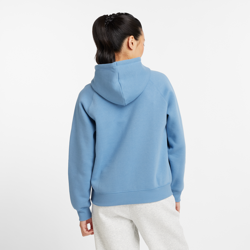 W Sport Fleece Logo Hoodie heron blue model_bild_back_brandshop