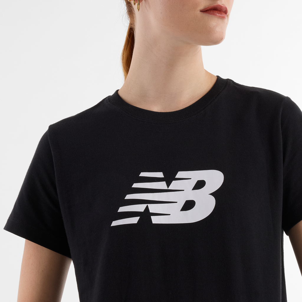 New Balance W Sport Jersey Logo T-Shirt in SCHWARZ