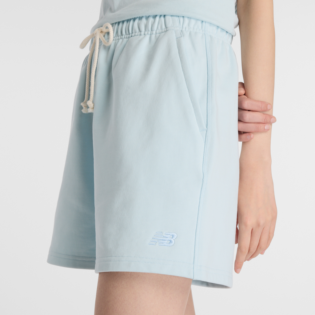 New Balance W NB Athletics French Terry Short in GRAU