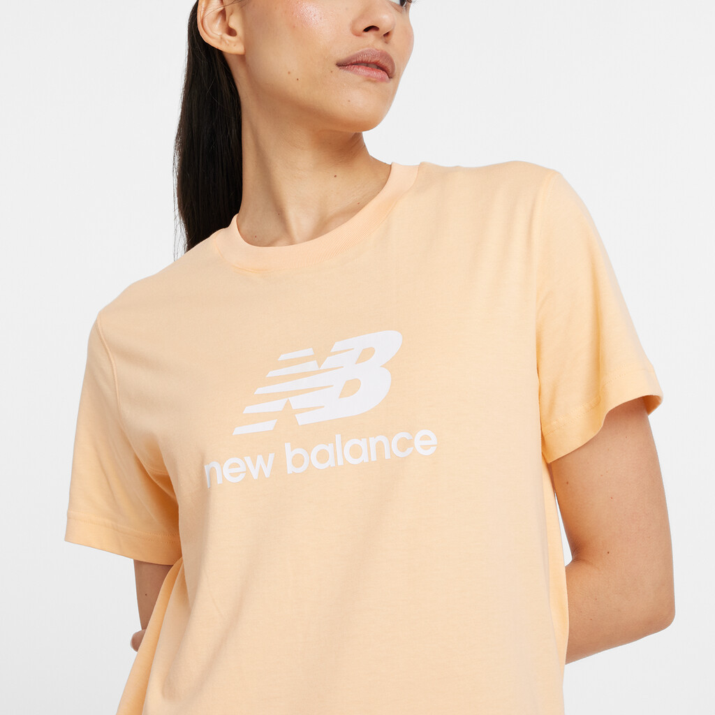 New Balance - W Sport Essentials Jersey Logo T-Shirt - peach blossom